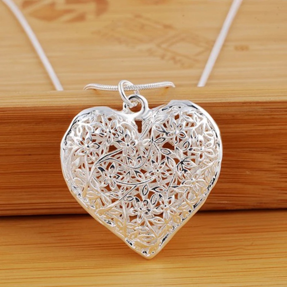 Heart Silver Necklace NEW